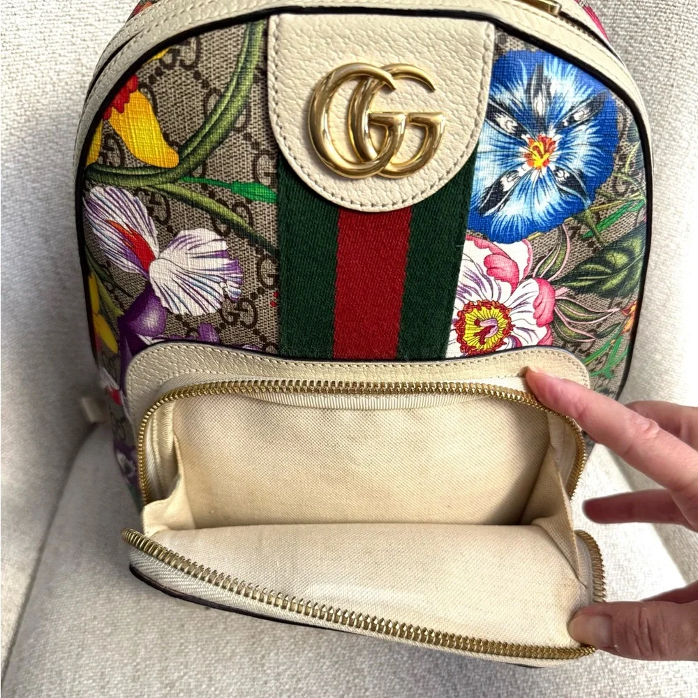 Authentic Gucci Ophidia GG Supreme Flora Backpack bag white leather gold GG logo